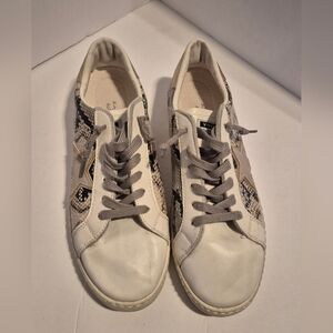 Vintage Havana women's size 10 Bianca white with animal print and gold accent